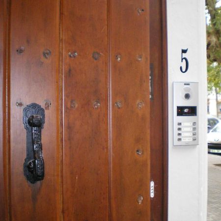 Apartamentos Murallas De Sevilla المظهر الخارجي الصورة